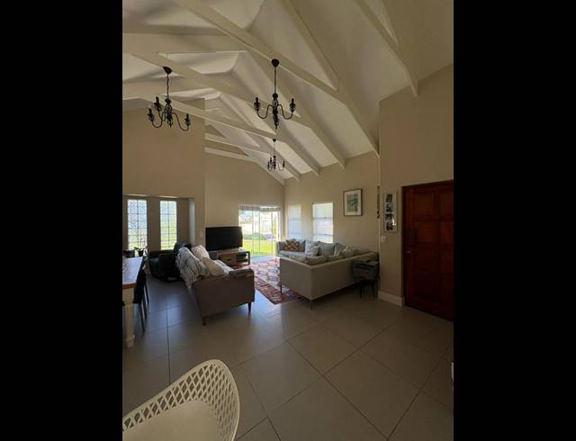 3 BEDROOM HOUSE FOR SALE IN SANDBAAI